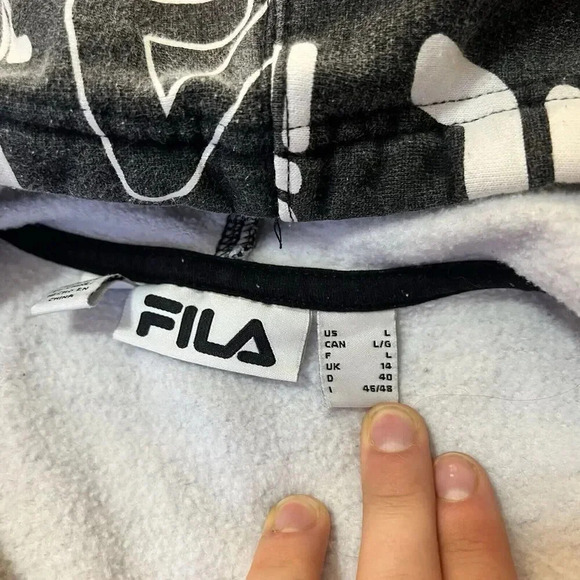FILA Logo Graphic Retro Hip Hop Streetwear BLACK WHITE ALL OVER PRINT ZIP HOODIE - Picture 3 of 10